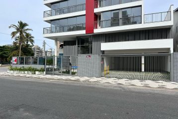 APARTAMENTO NA PRAIA MANSA UM POR ANDAR REF526AP