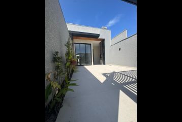 CASA NOVA NA PRAIA GRANDE REF603CA