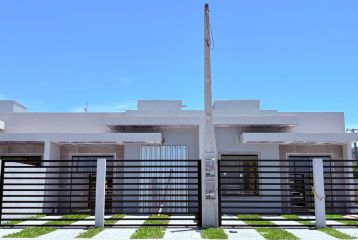 CASAS NOVAS NO BALNEÁRIO DE GAIVOTAS REF827CA