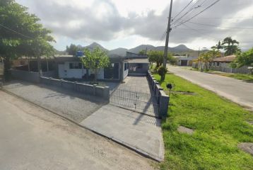 CASA COM EDICULA DE ESQUINA NO BOM RETIRO REF911CA