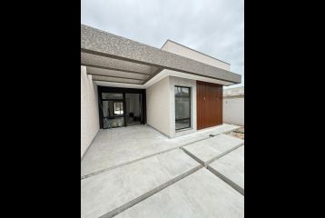 CASA COM 03 DORM NO COHAPAR REF913CA