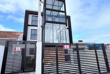 APARTAMENTO EDIFÍCIO PEREQUÊ REF557AP